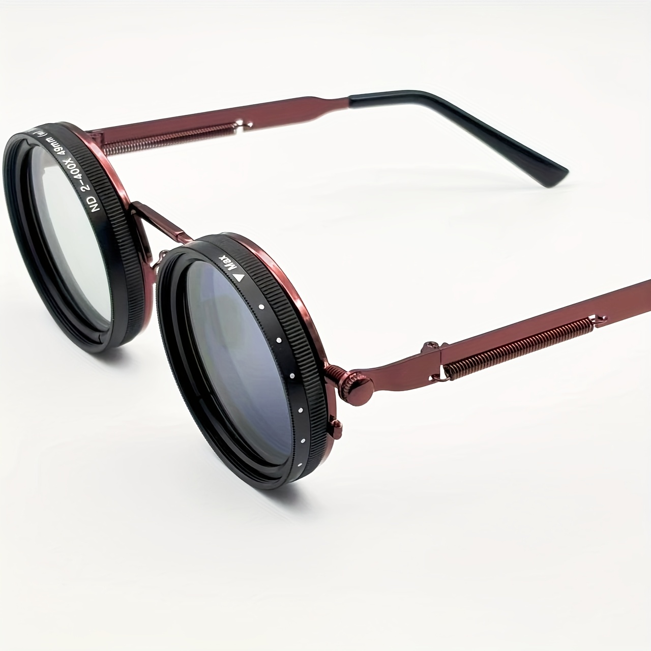 Fashionable Adjustable Sunglasses: Suitable for retro punk parties, sunshade, sun protection and festivals like Easter, graduation season, Halloween and Christmas. With aluminum-magnesium lenses, alloy frames, a glasses case and a lens cloth.